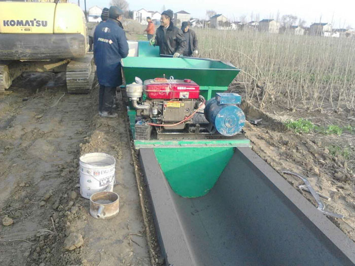 防渗渠成型机的使用施工质量和效率